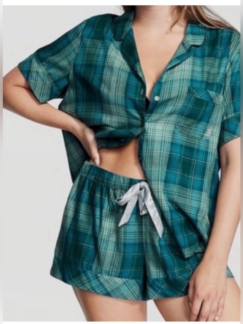 Victoria’s Secret Teal Plaid Short Pajama Set size L